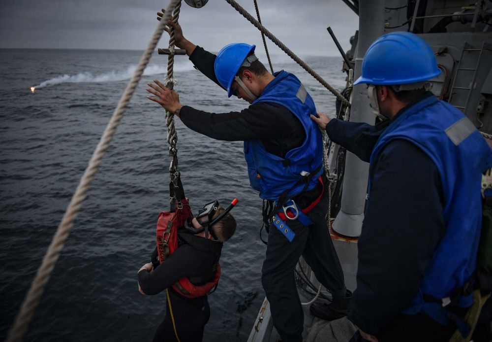 Deep water challenge: Missouri sailor trained to save lives as rescue swimmer2